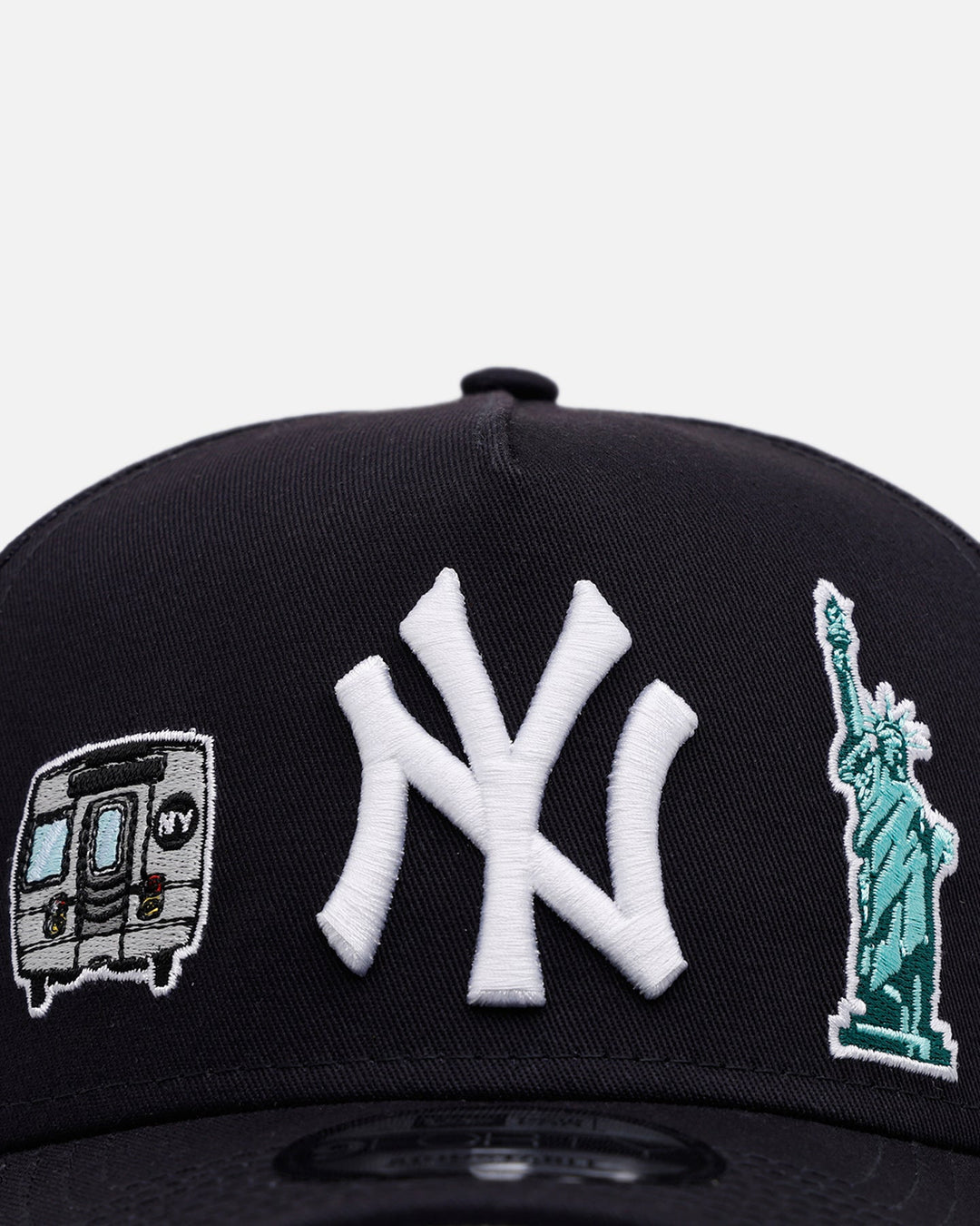 New Era New York Yankees 'City Icons' 9FORTY A-Frame Snapback Navy