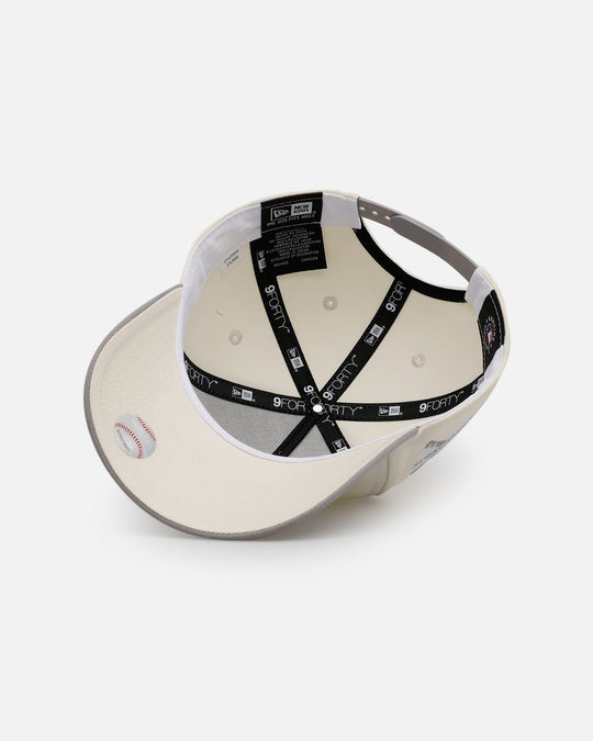 New Era New York Yankees 'Too Clean' 9FORTY A-Frame Snapback Chrome