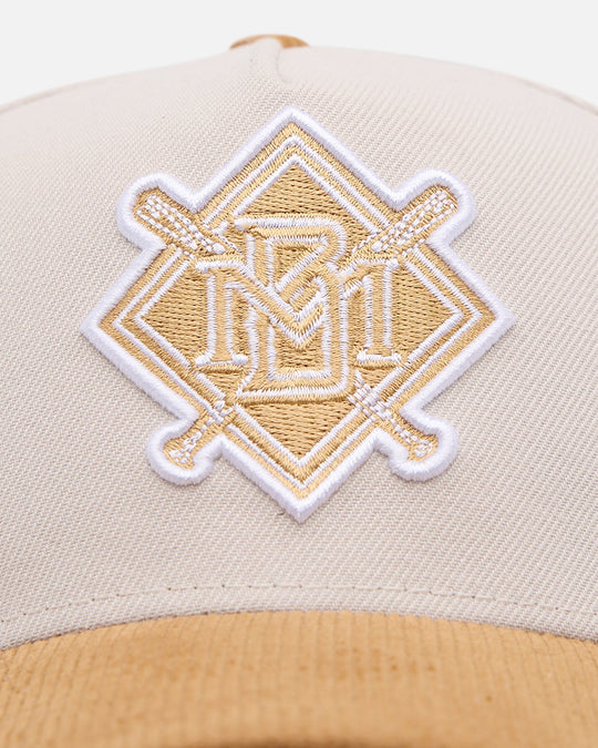 New Era Milwaukee Brewers 'Honey Pot' 9FORTY A-Frame Snapback Stone/Wheat