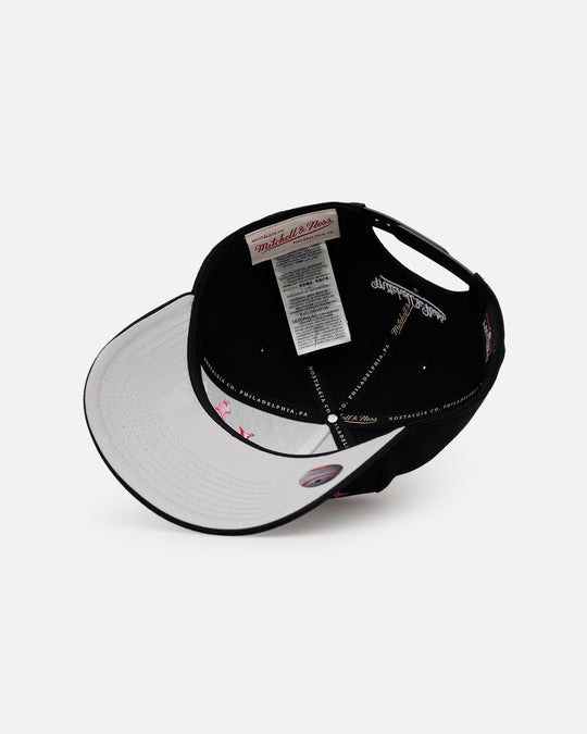 Mitchell & Ness New York Yankees 'Rhinestone Luxury' Pro Pinch Snapback Black