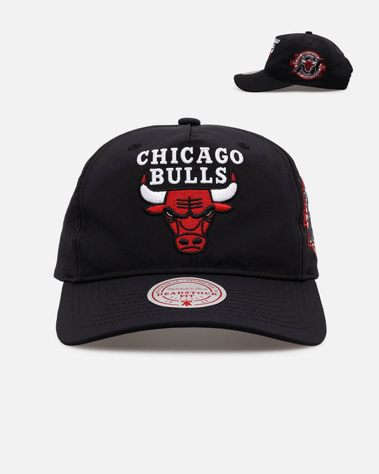 Mitchell & Ness Chicago Bulls 'Poolside' Deadstock Snapback Official Team Color