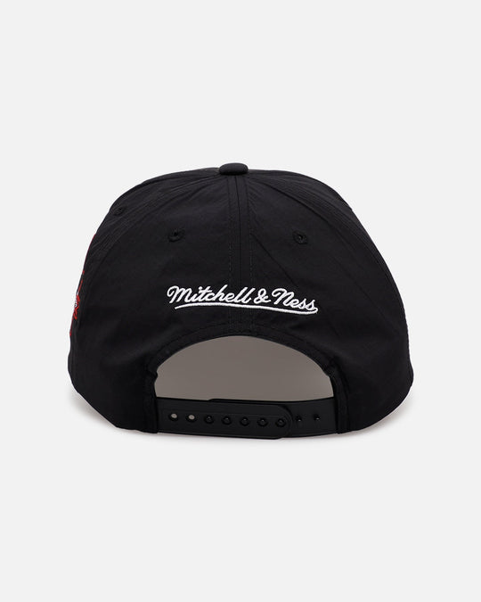 Mitchell & Ness Chicago Bulls 'Poolside' Deadstock Snapback Official Team Color